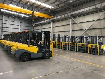 CE Approved 2.5 Ton Diesel Forklift Truck with Optional Attachment