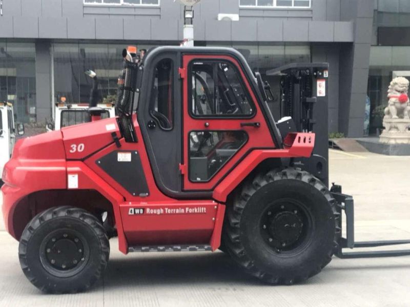 Rough Terrain Forklift, 2.5ton, Yanmar 4tne98 Diesel Engine, Good Price