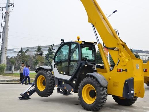 17m Height Telescopic Boom Forklift Loaders 4.5 Tons Telehandlers Xc6-4517K
