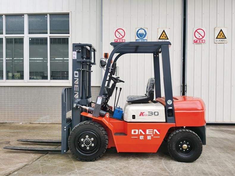 Cpcd30-35 Factory Price 2 Tons 3 Tons 5 Tons Four Wheels Counterbalance Internal Combustion Gas/ LPG/ Diesel Forklift with Double/ Triple Mast Heli Style