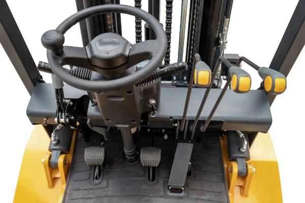 Optional Attachment Four Wheels 2000kg Diesel Forklift Truck with Side Shift