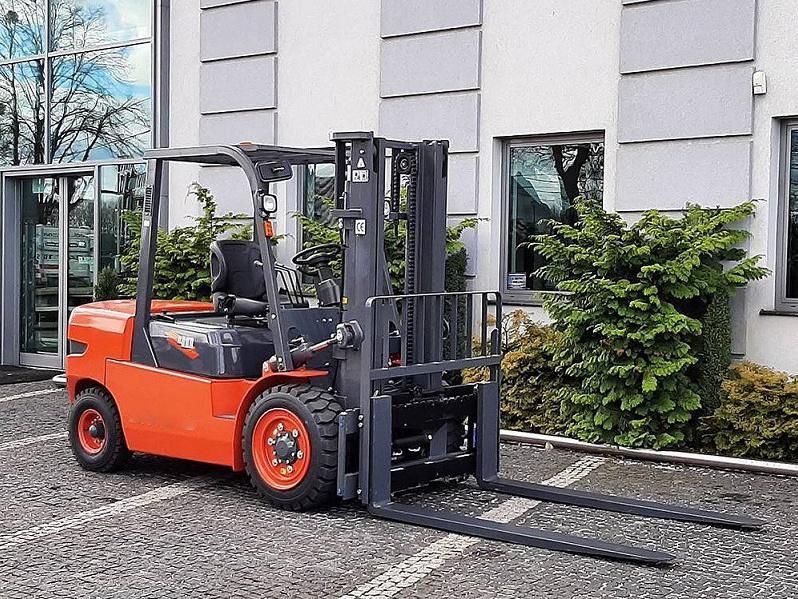 4 Ton Mini Diesel Forklift LG40dt in Stock