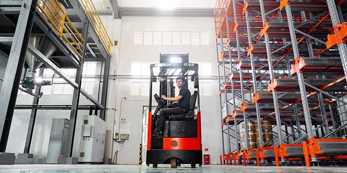 China Maufacturers New EPS 1600kg 1.6 Ton Heavy Duty Stacker Counterbalance/Electric High Reach Forklift Truck for Material Handling/Warehouse/Sales