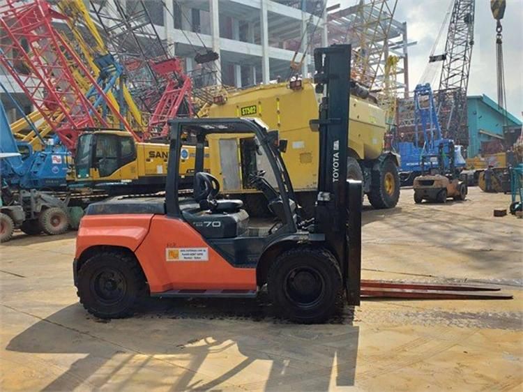 Second Hand Diesel Forklift Toyota 7f70 Good Performance Japanese Isuzu Engine Diesel Used Forklift on Sale