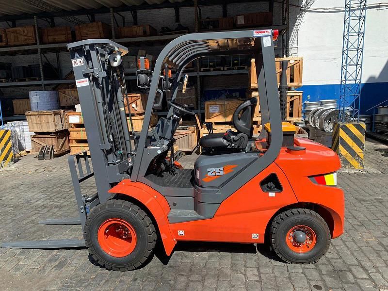 China Top Brand 2.5 Ton New Diesel Forklift LG25dt