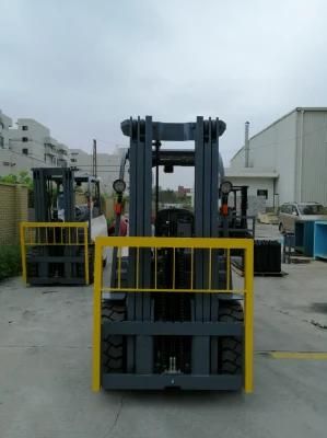 Mini Counterbalanced 2500 Kg Diesel Forklift with CE Certification