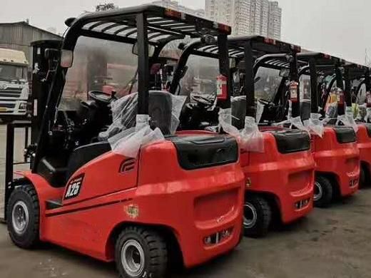 Yto/Heli/Hangcha/Zoomlion/Lonking/JAC Cpd25 2.5ton Small Battery Electric Forklift