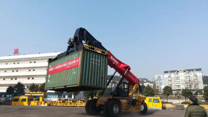 Cummins Engine Forklift Hydraulic Tyre 10t Reach Stacker