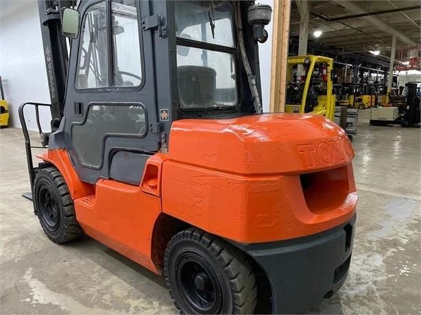 Second Hand Diesel Forklift Toyota 7f40 Good Performance Japanese Isuzu Engine Diesel Used Forklift on Sale