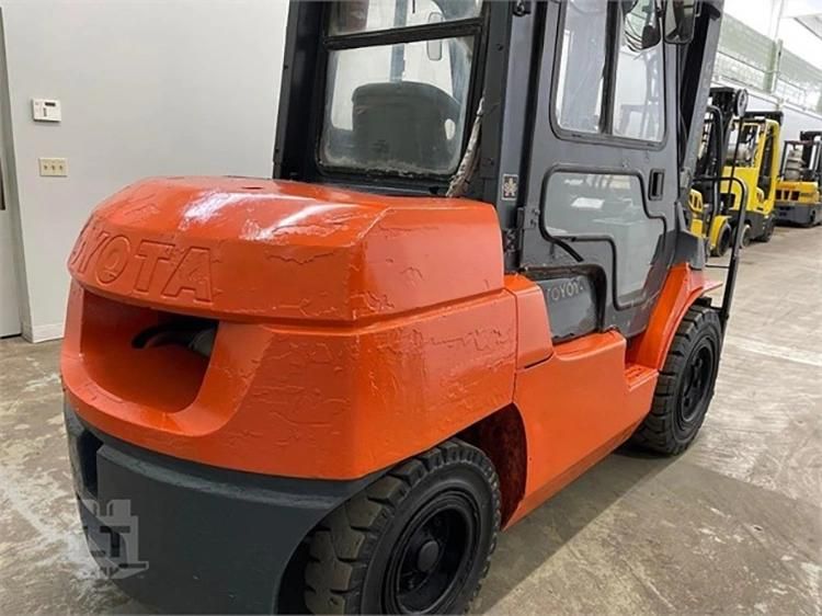 Second Hand Diesel Forklift Toyota 7f40 Good Performance Japanese Isuzu Engine Diesel Used Forklift on Sale