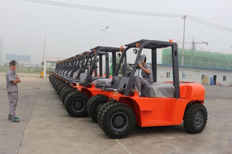 Diesel Forklift 5t Heavy Duty Diesel Forklift Use for Moving and Lifting Cargo with Japan Engine, ISO, Ce