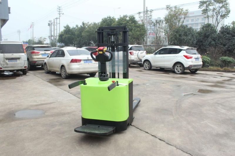 Best Seller in Europe with High Cost Performance 2ton Battery Pallet Stacker