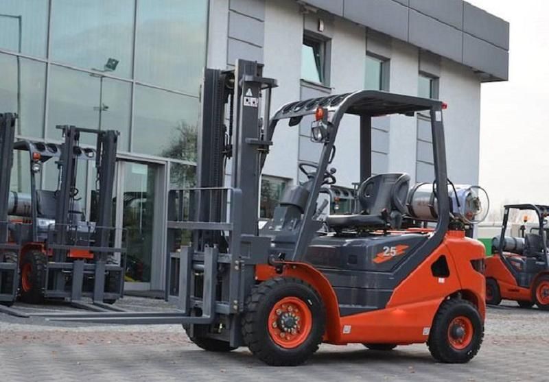 Sturdy Construction 2.5 Ton Lp Gas Engine Forklift LG25glt