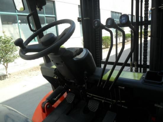 4 Ton Double Fuel LPG Forklift with Attachments