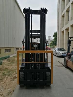 Good Performance 2500 Kg Diesel Forklift Truck with Optional Attachment