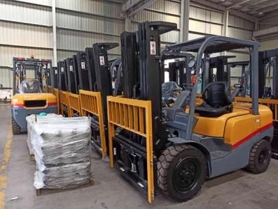 Four Wheels 2.5 Ton Diesel Forklift