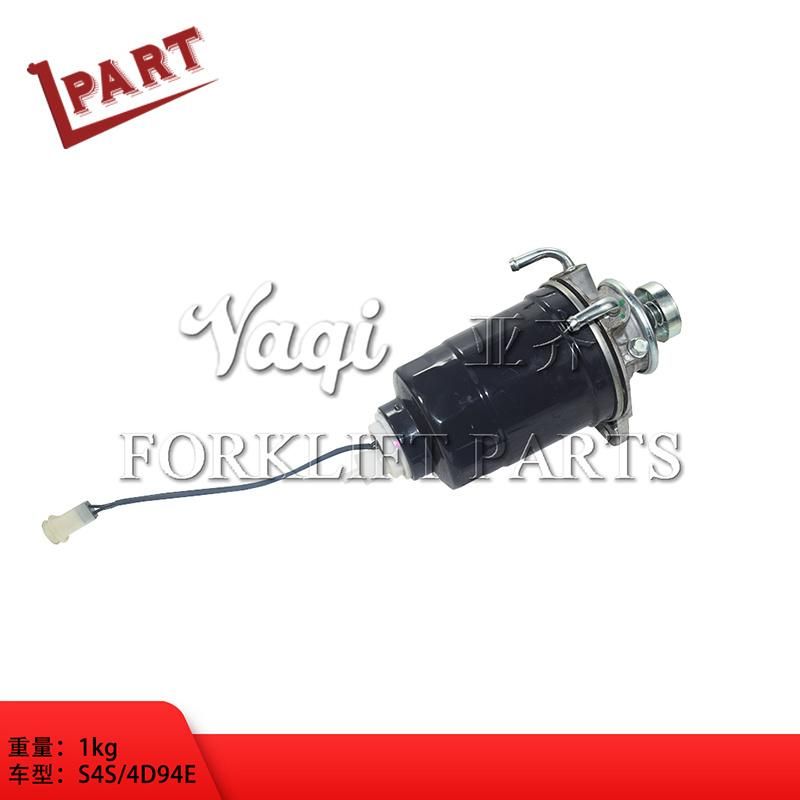 Forklift Parts Fuel Filter Assembly for S4s 4D94e Engine
