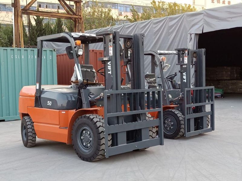 4.5 Ton Hot Sale Diesel Forklift High Quality 3 Meters Lifting Height 4 Wheels Diesel Fork Lift