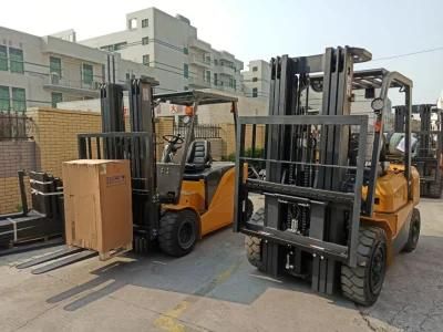 4 Ton LPG/Gas/Gasoline/Petrol Forklift with Optional Attachment