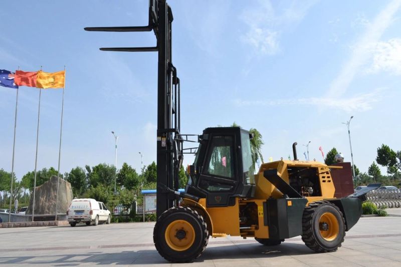 3.5ton Rough Terrain Forklift Working.