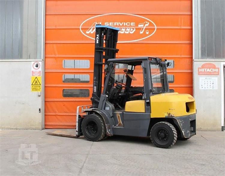 Used Japanese Tcm 4ton Forklift Good Performance Japanese Isuzu Engine Diesel Second Hand Forklift on Sale