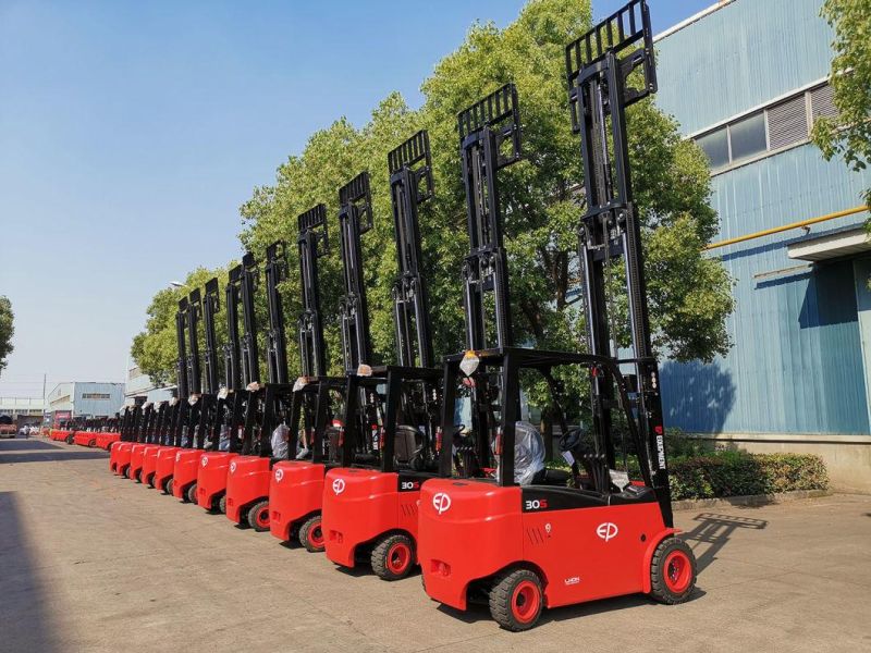 2.0ton Four Wheel Lithium Battery Operated Electric Forklift Truck 2000kgs