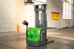 1.5 Ton 1500 Kg Electric Stacker Battery Charger Forklift with Side Shift