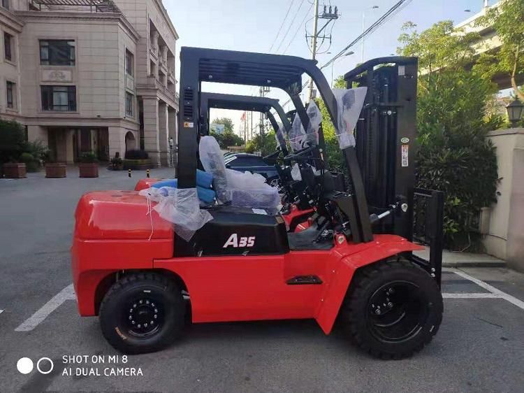 Strong Power 3 Ton Diesel Forklift Truck with CE