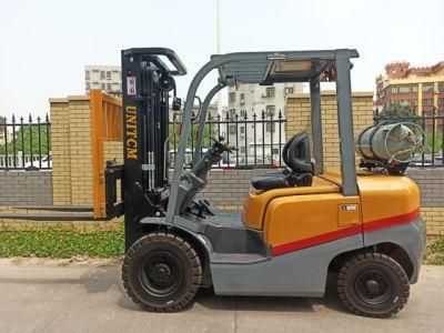 2 Ton LPG/Gas/Gasoline/Petrol Forklift with Optional Attachment