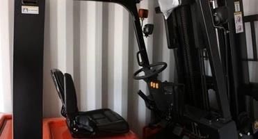 Counterbalance Trucks Small Turning Radius Chinese Top Quality Diesel Forklift
