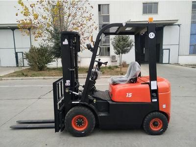 4 Wheel Forklift Mini 1.5ton Forklift Diesel Fork Lift