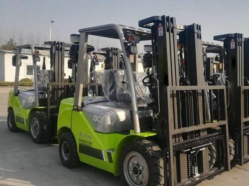 Multiple Model 3 Ton Made in China Diesel Powered Self Loading Forklift