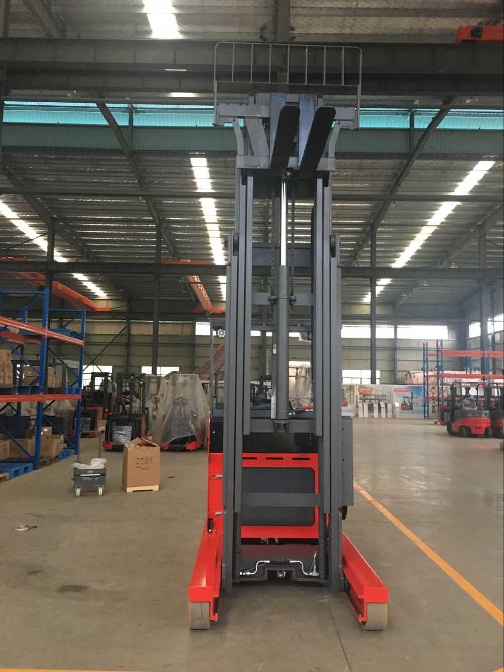 1.2t 1.5t Electric Reach Truck Narrow Aisle 4.5m Triplex Mast