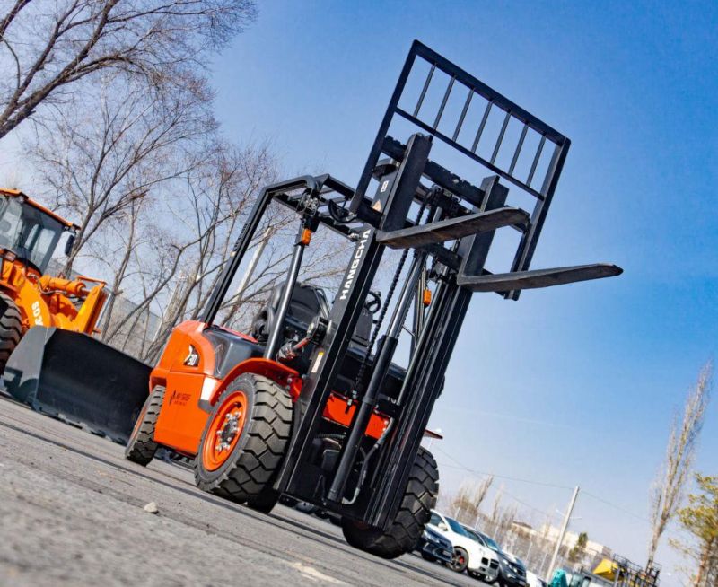 Made in Hangzhou Factory 5 Ton Cpcd50 Diesel Forklift Truck