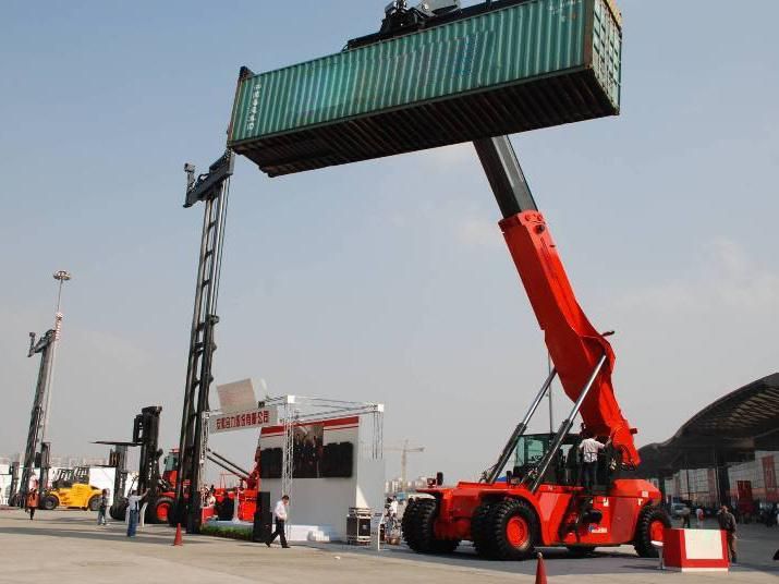 Heli Port Machine 45 Ton Rsh45 Container Reach Stacker
