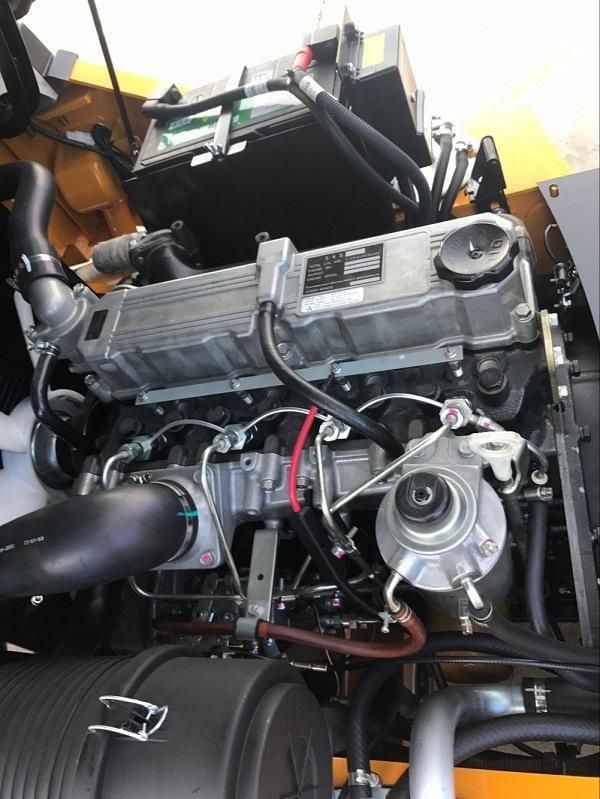 2t Snsc Forklift with Japan Engine