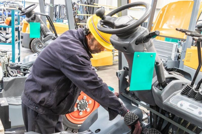 Solid Tire Free Lifting Export Egypt 7 Ton Diesel Forklift with Side Shift
