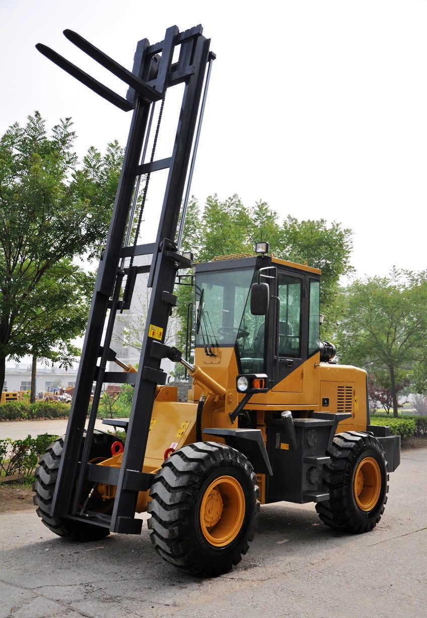 2-5 Ton off-Road Terrain Forklift for Sale CE Approved
