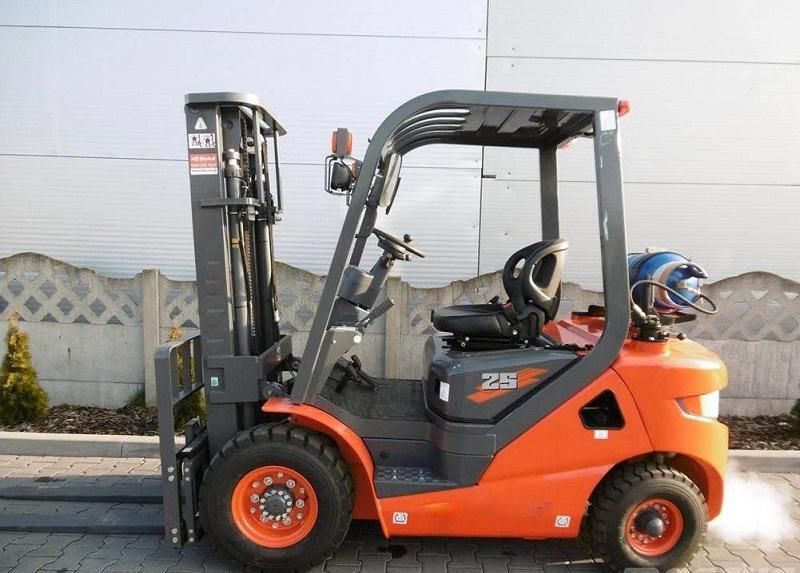 China Lonking 2.5ton LPG Forklift Truck with Good Price