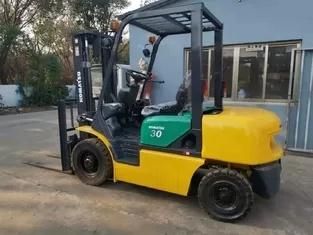 Japan Komatsu Original Engine Lifting Height 4.5m Original Japan Used Komatsu 30 Forklift 3t Komatsu Fd30t-16 Fd30-14 Used Forklift Fd30-17 Second Hand Forklift