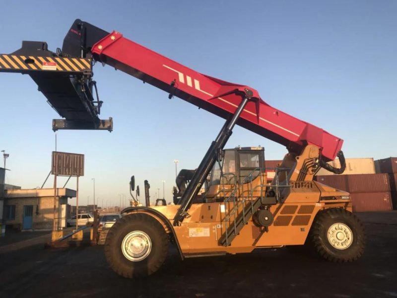 Port Machine 45 Ton Hydraulic Container Reach Stacker Srsc45h for Sale