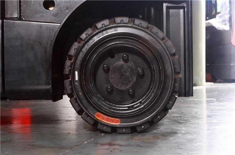 Excellent Performances Four-Wheel AC Dual Traction Electric Forklift