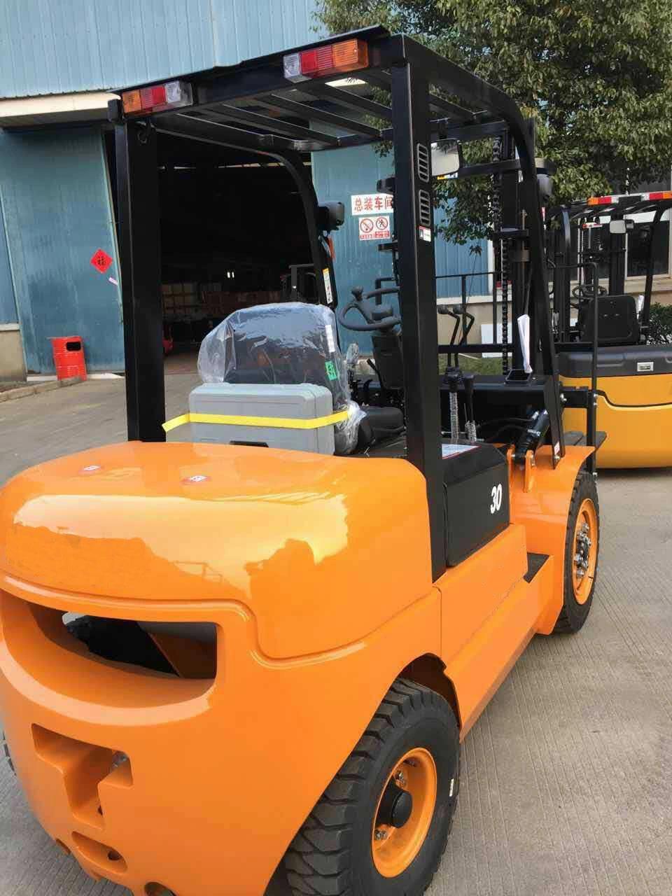 1.5ton 3-Wheel Electric Forklift for Sale