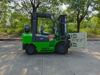2.5 Toneladas GLP LPG Grua Horquilla Gas Dual Fuel Forklift with Paper Roll Clamp Attachment