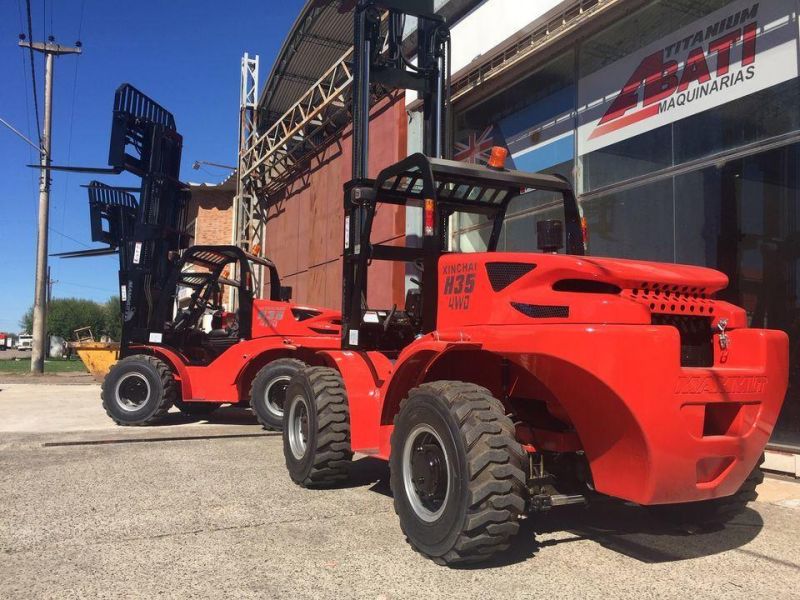 Mammut New Design 2ton 3ton 5ton 4WD All Rough Terrain Forklift with Kubota Engine