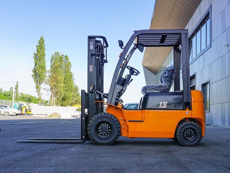 1.5 Ton Smart Mini Diesel Forklift with 2 Stage Mast
